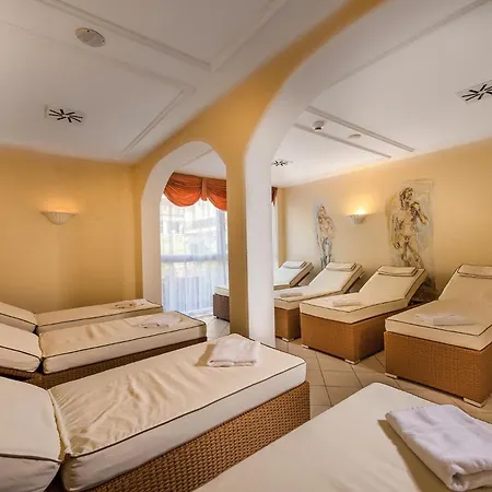 Hotel Johannesbad Palace