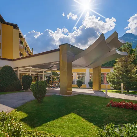 Hotel Johannesbad Palace 4*