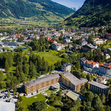 Hotel Johannesbad Palace 4*