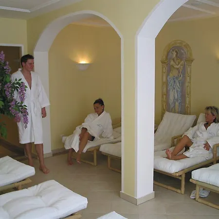 Johannesbad Palace - Bis 11 Kostenfrei